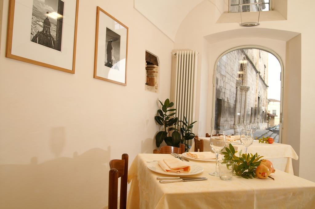 La Locanda Di Gino Sulmona Eksteriør billede